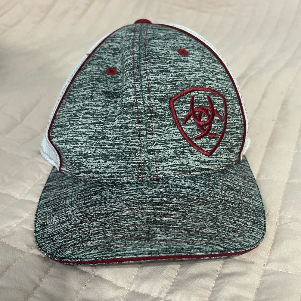 Ariat hat